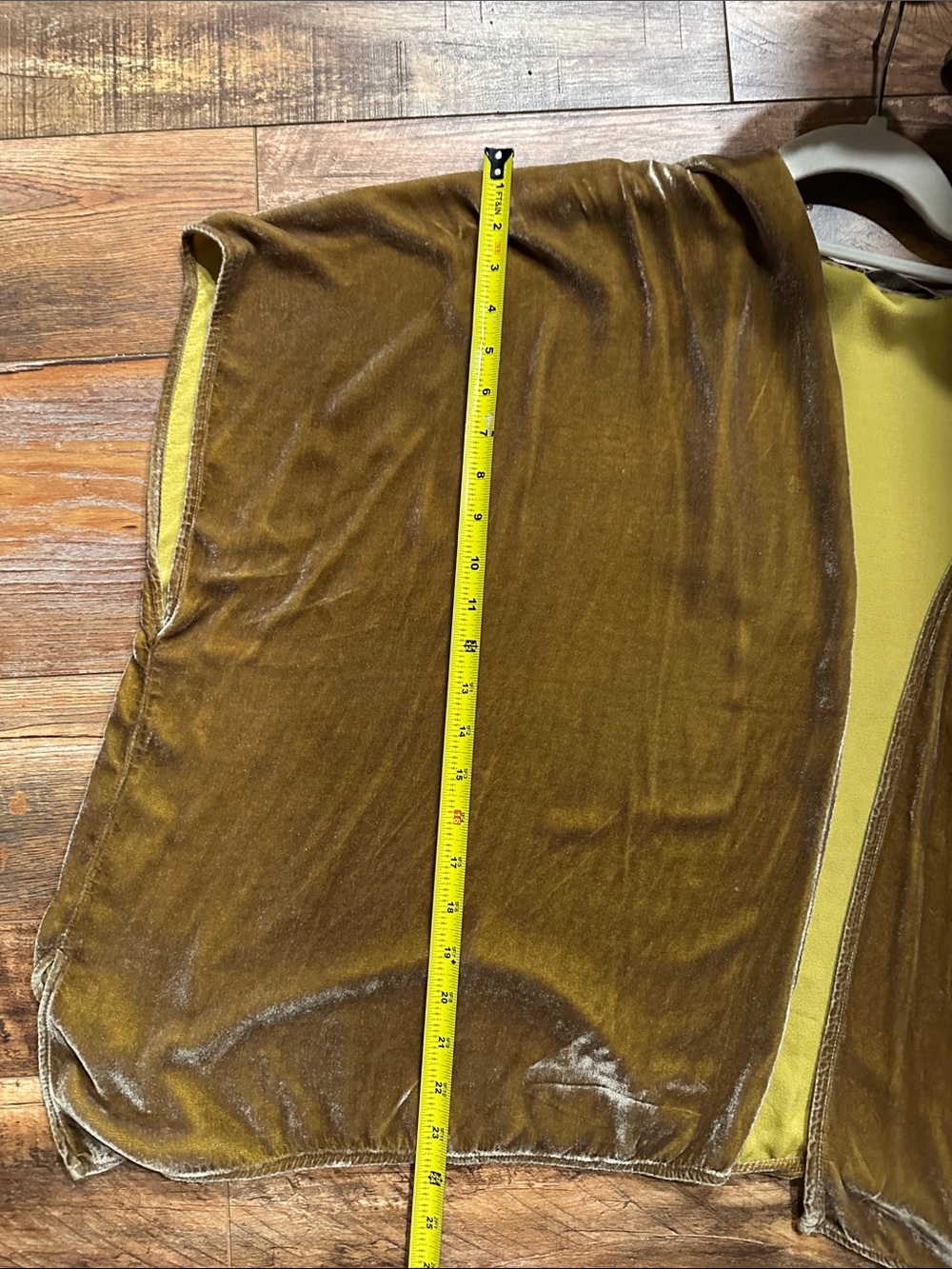 cut loose Velvet Open-Front Kimono in Olive and Chartreuse - Picture 6 of 6